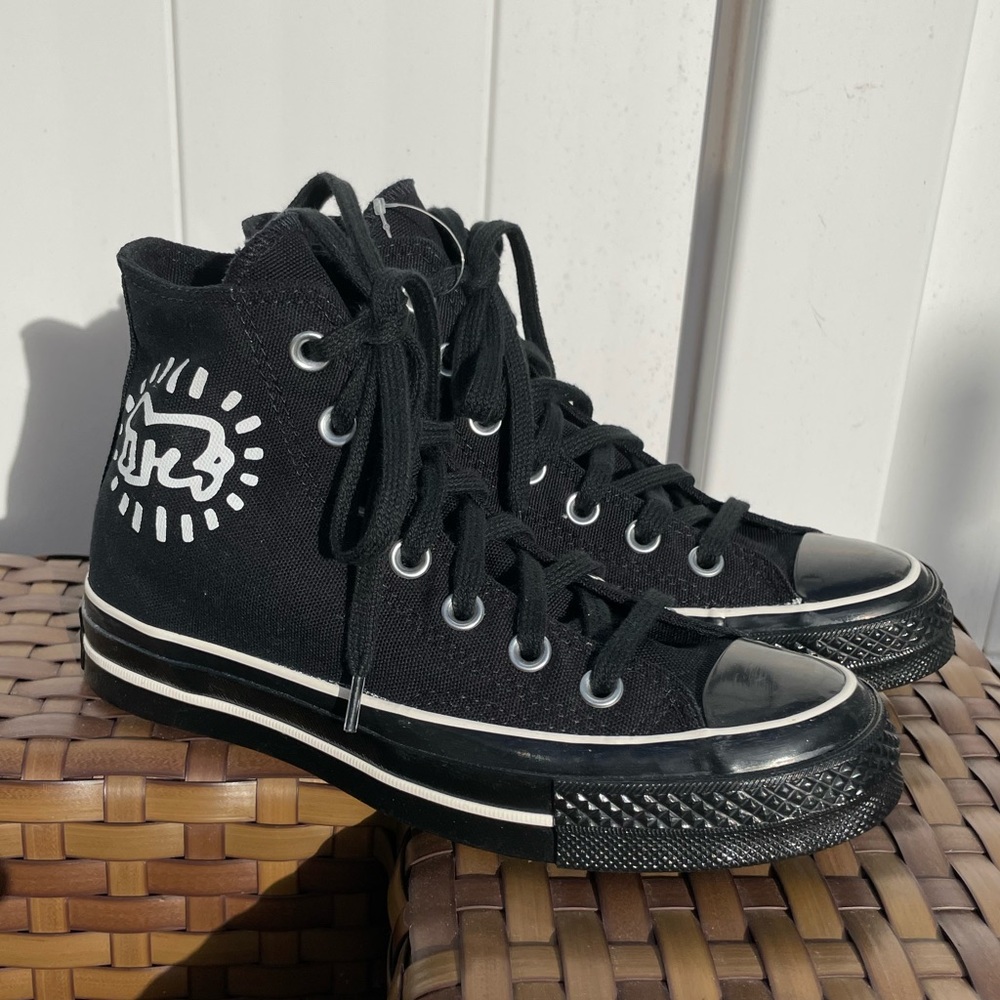 Keith Haring Sz 5.5 Black Hightop Converse (BRAND NEW) - Picture 4 of 12